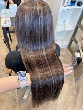 プラス ファースト ヘア(Plus 1st) コントラストハイライト×髪質改善トリートメント