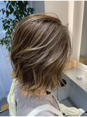 ベージュ ボブ