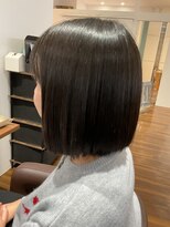 アミカ シーモール店(Amica) ワンレン切りっぱなしボブ
