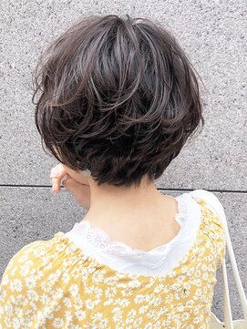 ファム 札幌大通(fam) 30代40代50代大人かわいい丸みショート無造作カール