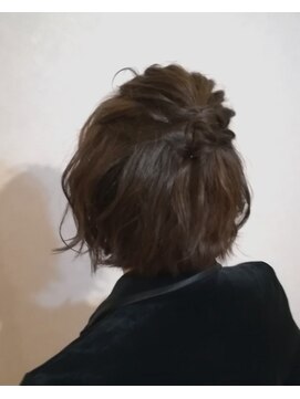 シアン(CYAN) ヘアセット