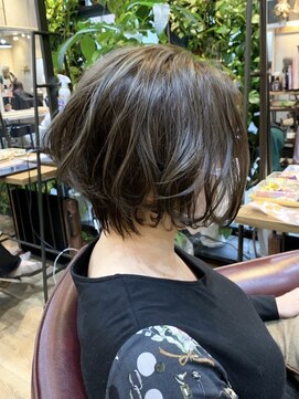 ロダット 横浜(LODAT by little) 3Dハイライト×ショートスタイル【LODAT横浜】