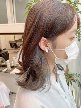 グーフィートーキョー 銀座(Goofy Tokyo) モノトーン/イヤリングカラー/インナーカラー/くびれボブ