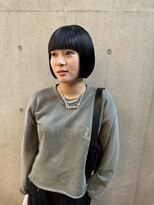 ジェノ(JENO by apish)&nbsp;黒髪/グレーベージュ/レイヤーロング前髪パーマアッシュブラック