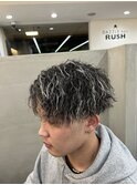 【泉 陽登指名】ツイストパーマ強め×ホワイトハイライト