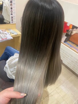 デザイニングヘアードゥ(designing hair Deux) ロンググラデーションカラー【ハイトーン/ブリーチ/ロング】