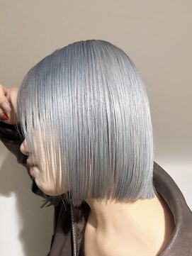 モニカ 栄店(MONIQA) アッシュシルバー