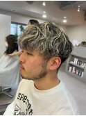 ブリーチ メンズ ニュアンスパーマ ツイストスパイラル 眉毛