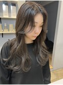 透明感グレージュ×クビレロング【みつ】