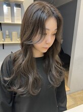 ベルベットヘア 千早店(Velvet hair) 透明感グレージュ×クビレロング【みつ】