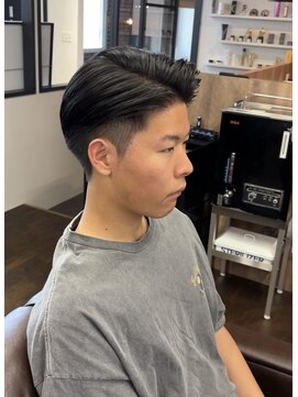 バタクラン(BATACLAN) メンズカット/シェービング/メンズ/バーバー/眉毛/理容室/カット