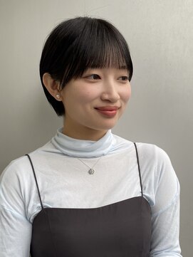 エアー 青山(AIR) 前髪あり耳掛け丸みボブコンパクトショート20代30代40代50代