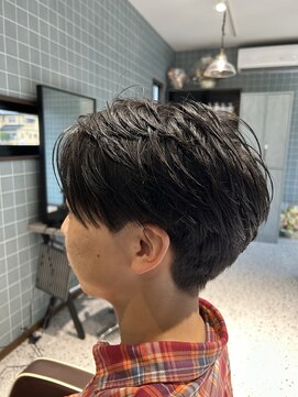 ワンバイアンジ(ONE by Angie) 束感ショート × クリーンフェード