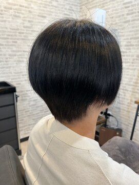 ベル(Belle) 直毛ショートスタイル