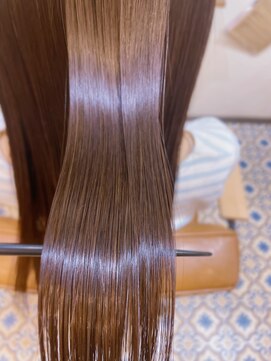 ヘアーアンドアイラッシュラック (Hair＆Eyelash Luck) 艶っつやロング