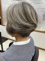 ステラ 越谷店(STELLA)&nbsp;白髪ぼかしハイライト　大人ショートボブ