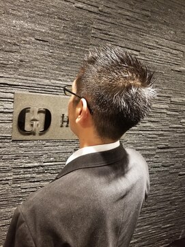 ヒロギンザ 青山店(HIRO GINZA) ソフトモヒカン風刈り上げショート