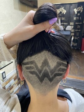 サムブリッジ(SOMEBRIDGE) ☆ ワンダーウーマン ロゴ バリアート ★(SOMEBRIDGE 亀有)