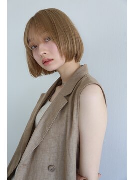 エヌ トーキョー(enu TOKYO) こなれ感たっぷりのストレートボブ　ペールベージュ