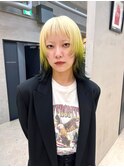 黄緑カラー　ルーツカラー　シャギーカット
