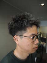 シュルムデイズ(surume daiz)&nbsp;ツーブロック × スパイキーショート