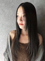 リアン バイ キートス(Lien by kiitos)&nbsp;フェイスレイヤー/レイヤーカット/ブルーブラック