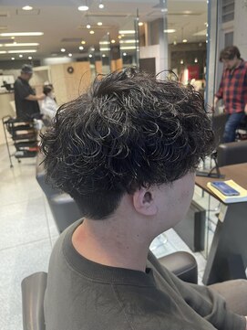 ヘアールーム プリズム(Hair room Prism) メンズ波巻きパーマ