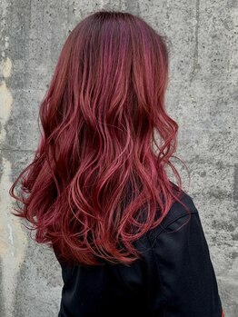 ダコタバイメロウ(DAKOTA by MELLOW)の写真/どこか懐かしい雰囲気のオシャレで落ち着くアンティークな店内。リラックスしながら理想のスタイルが叶う＊