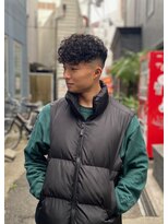 クフィア メンズヘアー カンポ 難波店(CUFFIA MEN'S HAIR CAMPO)&nbsp;スペインカールブルーブラックパーマメンズマンバンヘアフェード