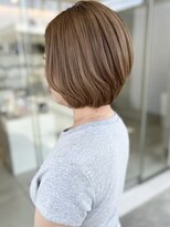 ヒビカ(HIBIKA)&nbsp;ハイトーンカラー　ショートボブ