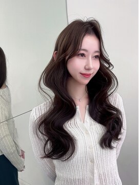 ジーナ 名駅(XENA.) 韓国女優みたいな小顔効果　面長さん向けレイヤーヘア