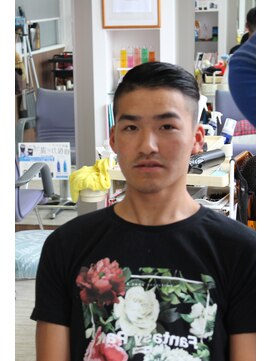 カットカットパセリクラブ 霞ヶ関店 アスリートショート