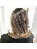 ループ(LOOP) 外国人風ブロンドハイライト