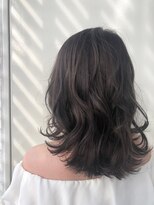 ジーナ 博多(Zina)&nbsp;[Zina]ミディアムウルフ♪アッシュグレージュ♪