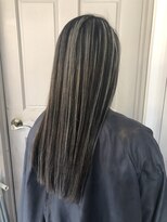 ロンドアベニール 北千住(Lond avenir)&nbsp;namie  スジ感たっぷりハイライトカラー