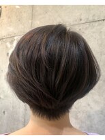 アイビートウキョウ(IVY TOKYO)&nbsp;ひし形、大人女子ショートスタイル