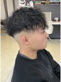 Ryu指名ツイストスパイラルパーマフェードダウンバング前下がり