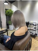 ホワイトベージュ　くすみベージュ　ケアブリーチ　