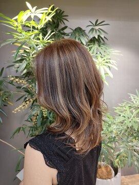 アパルトメント ジェシカ(l'appartement de Jessica) ハイライト×ロングヘアー