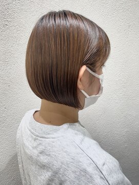 ステア ケース(stair case) 切りっぱなしぱっつんボブ内巻きまとまるボブ20代30代40代