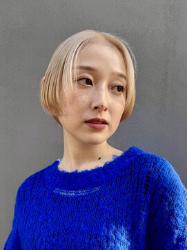ブルートマト(BLUE TOMATO) ブロンドショートボブ