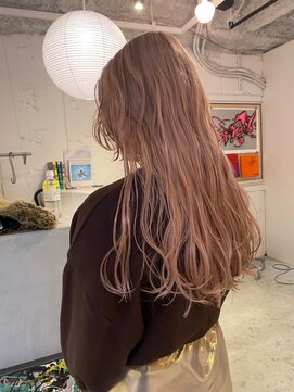 ルーム(Loom.) ハイトーン顔周りレイヤーカットケアブリーチブリーチカラー