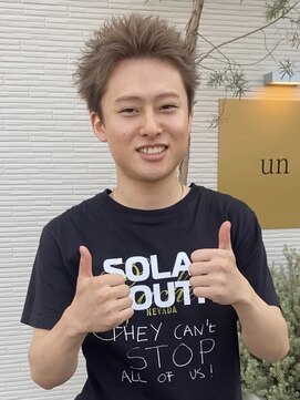 シェルハ(SHELHA) スパイキーショート /ベージュカラー/ミルクティーカラー