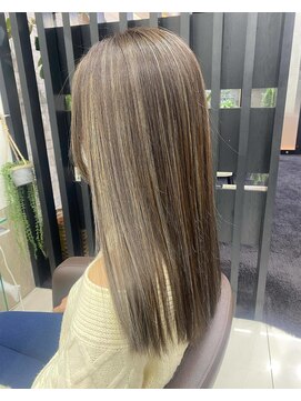 アースオーセンティック 高知潮江店(EARTH Authentic) 美髪ストレート