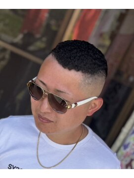 ピシャッとニ代目銀二郎 二グロパーマ