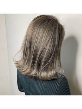 ザ デイ 本町(THE DAY) 大人のワンカラー/チョコレートベージュ/赤み消しカラー髪質改善