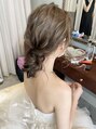 シオン(shion) ブライダルサロンでヘアメイクを3年間担当。アレンジ得意です!