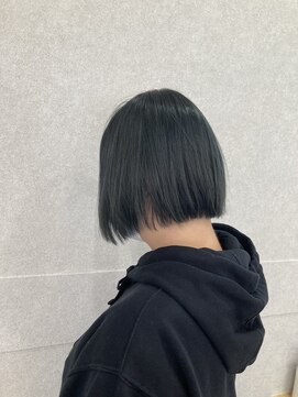 ネイビーブラック×ボブ