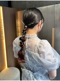 <マアヤ/ヘアセット>アクセサリーが際立つ編みおろしアレンジ