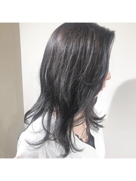 ネイヴィル(navile) シルバーグレージュ